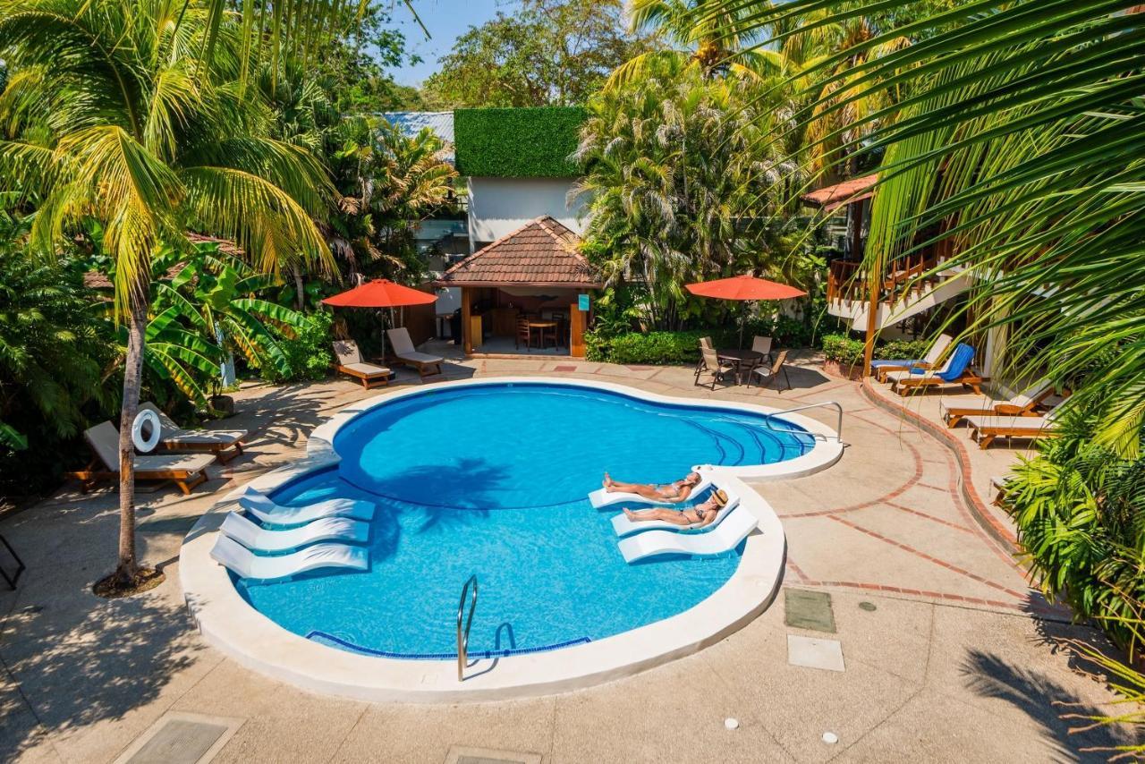 The Coast Beachfront Hotel تاماريندو المظهر الخارجي الصورة