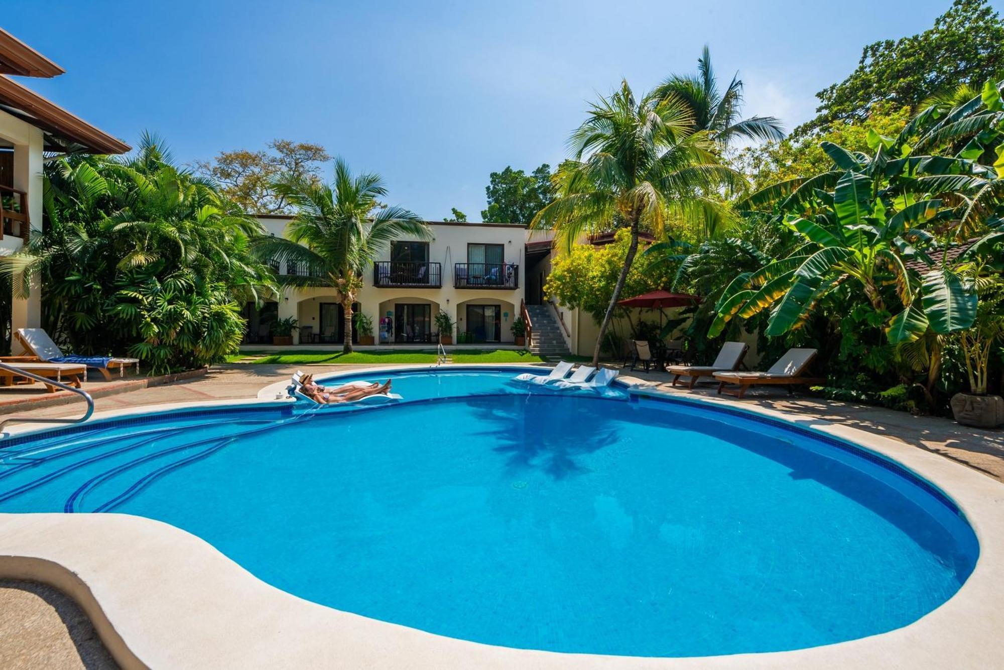 The Coast Beachfront Hotel تاماريندو المظهر الخارجي الصورة