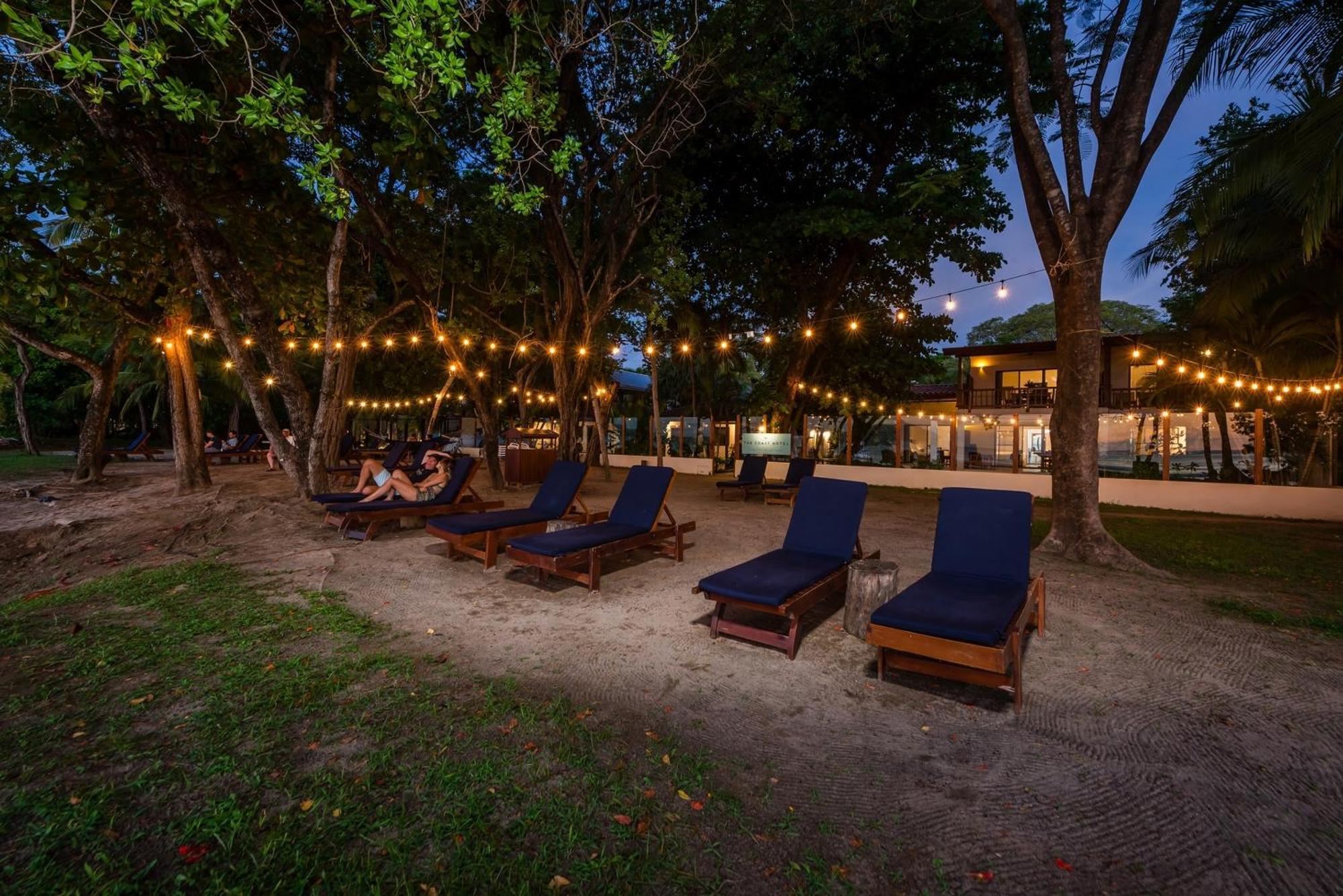The Coast Beachfront Hotel تاماريندو المظهر الخارجي الصورة