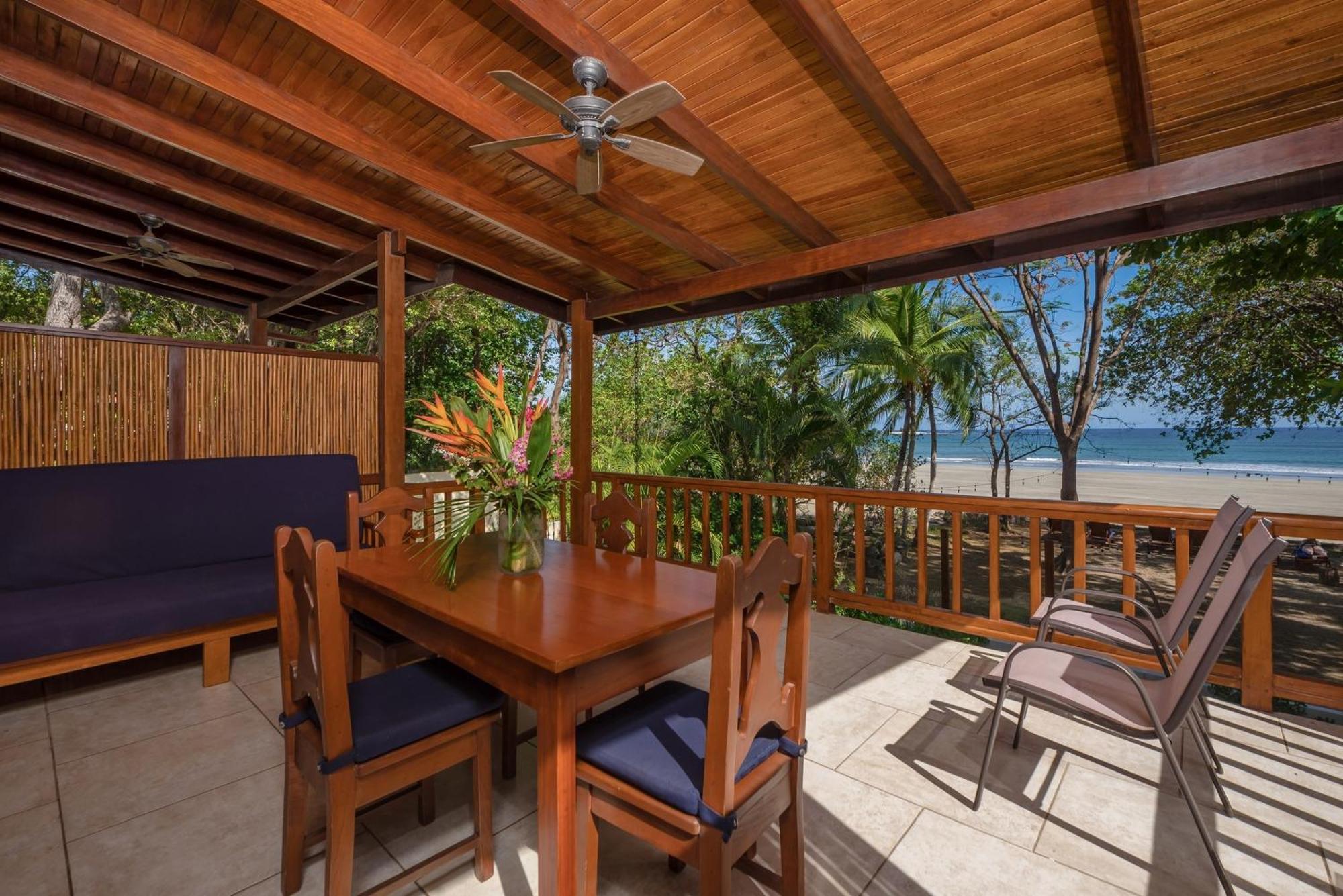 The Coast Beachfront Hotel تاماريندو الغرفة الصورة