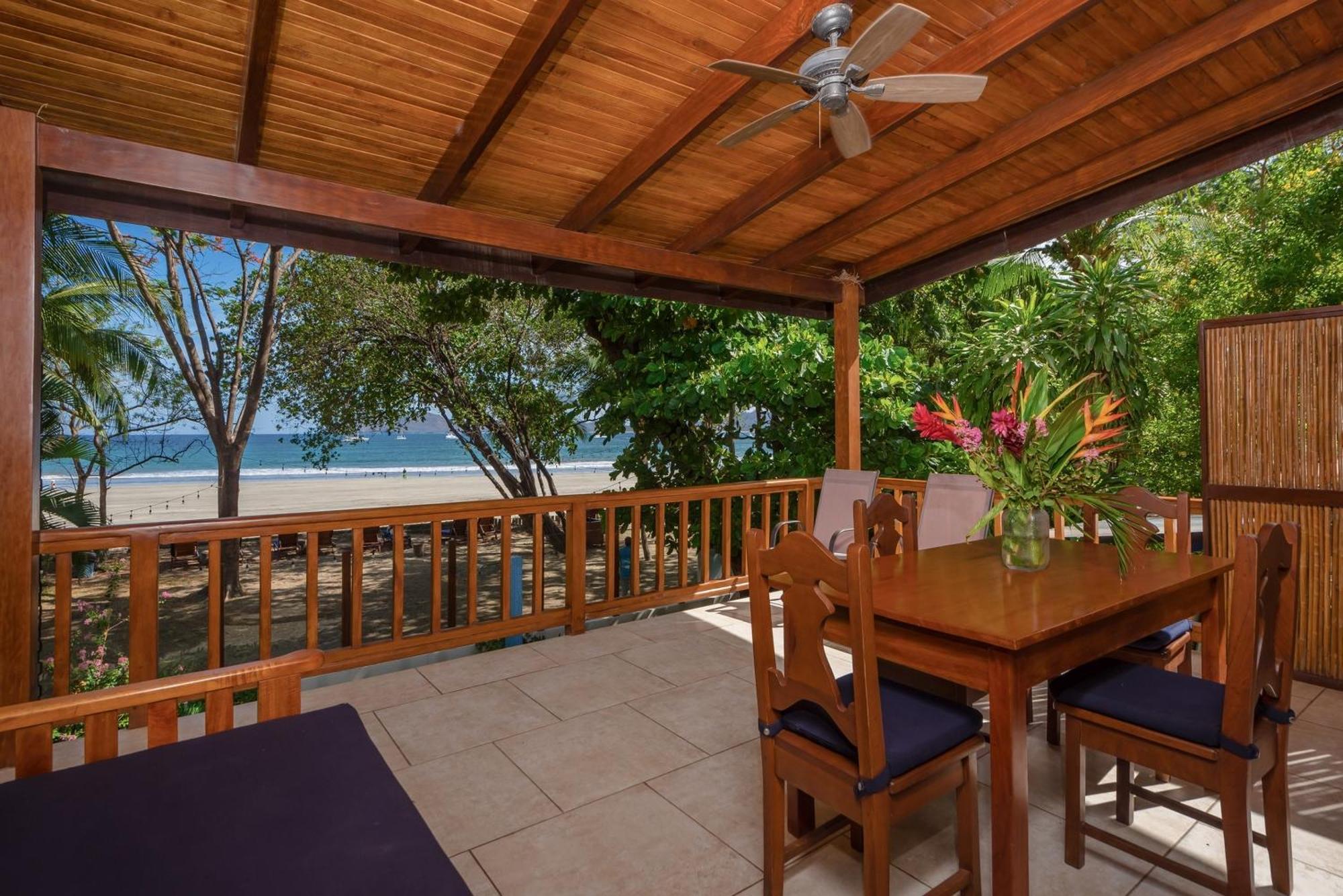 The Coast Beachfront Hotel تاماريندو الغرفة الصورة